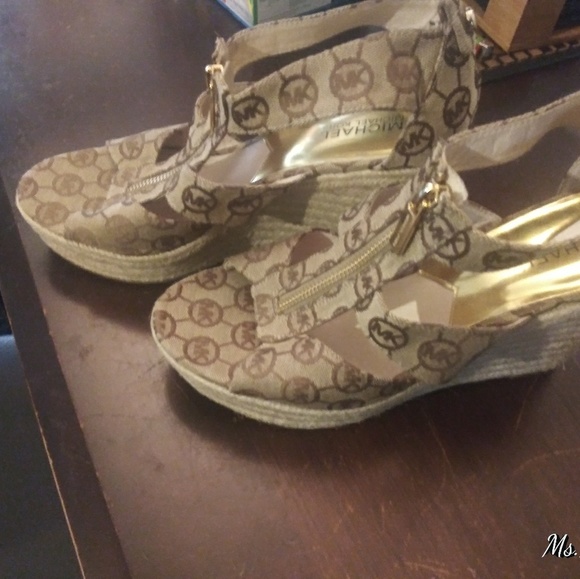 Mk wedge heels - Picture 2 of 3